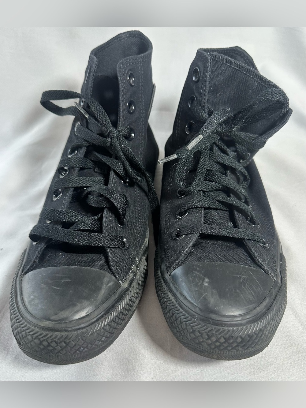 Converse Chuck Taylor All Star High-Top shoes in a black Size: Men 7, Women 9